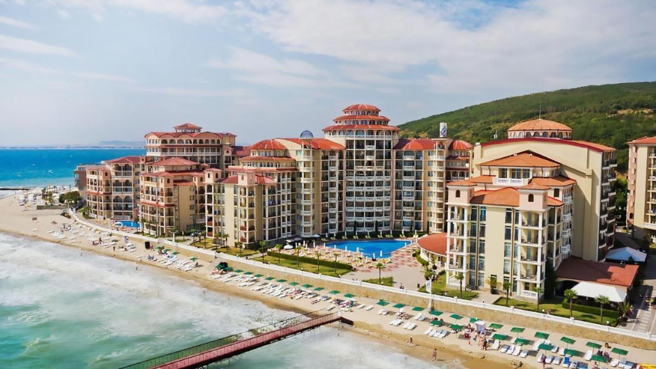 Andalucia Beach - Sea Viev Apartments Elenite Εξωτερικό φωτογραφία